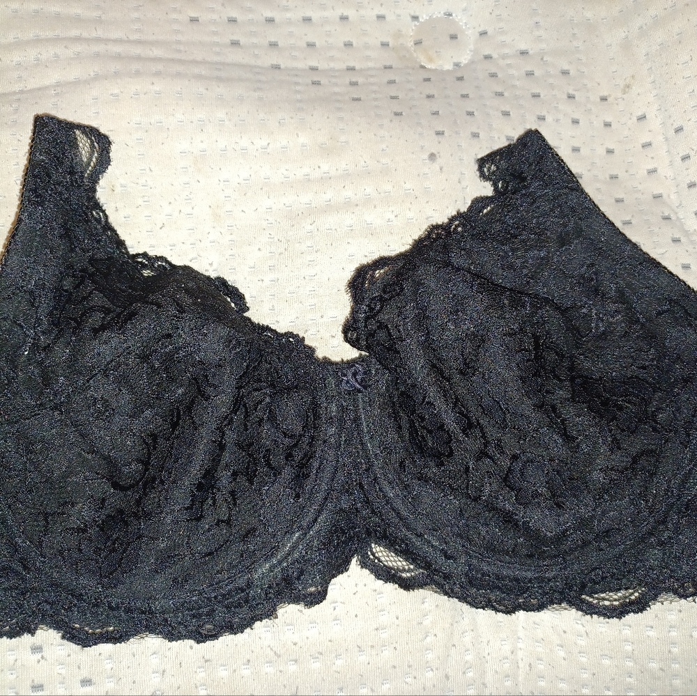 Q-T Intimate - Picture 4 of 5
